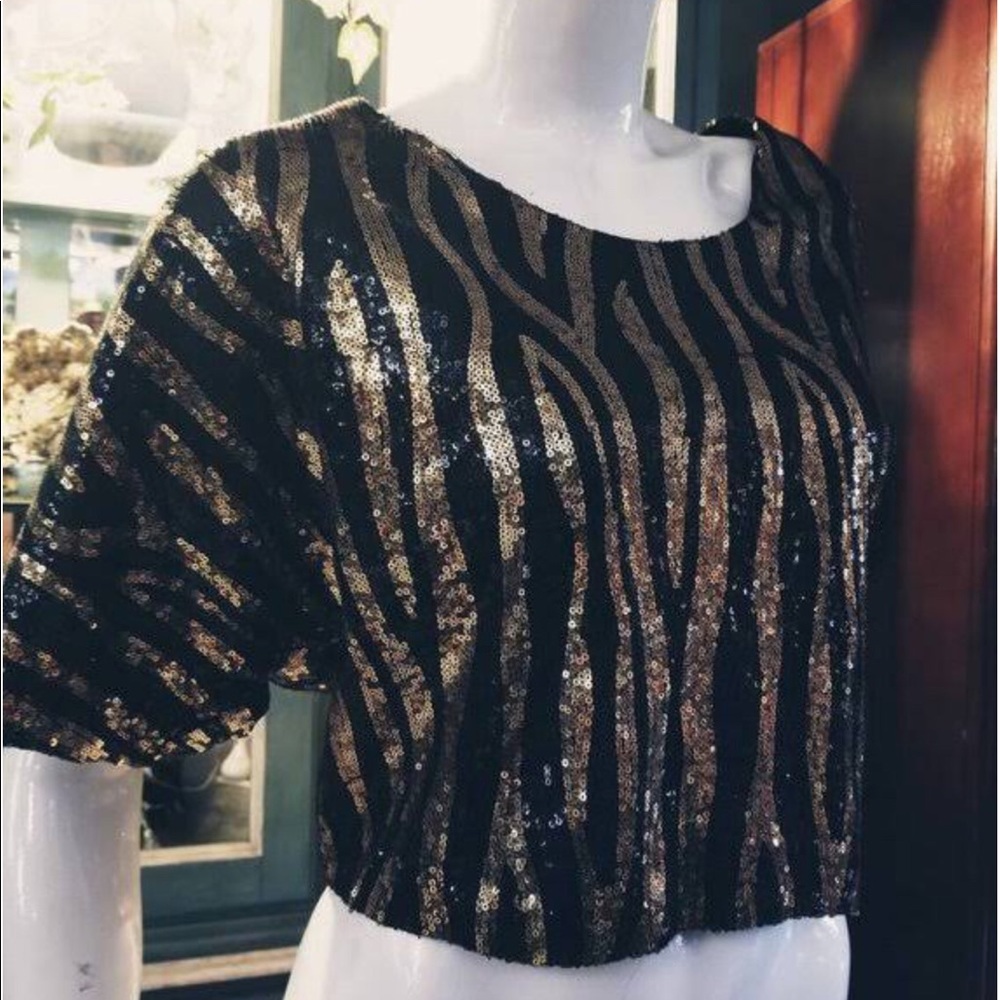 🖤💛🖤💛🖤💛🖤Sequin Crop Top💛🖤💛🖤💛🖤💛🖤💛🖤
